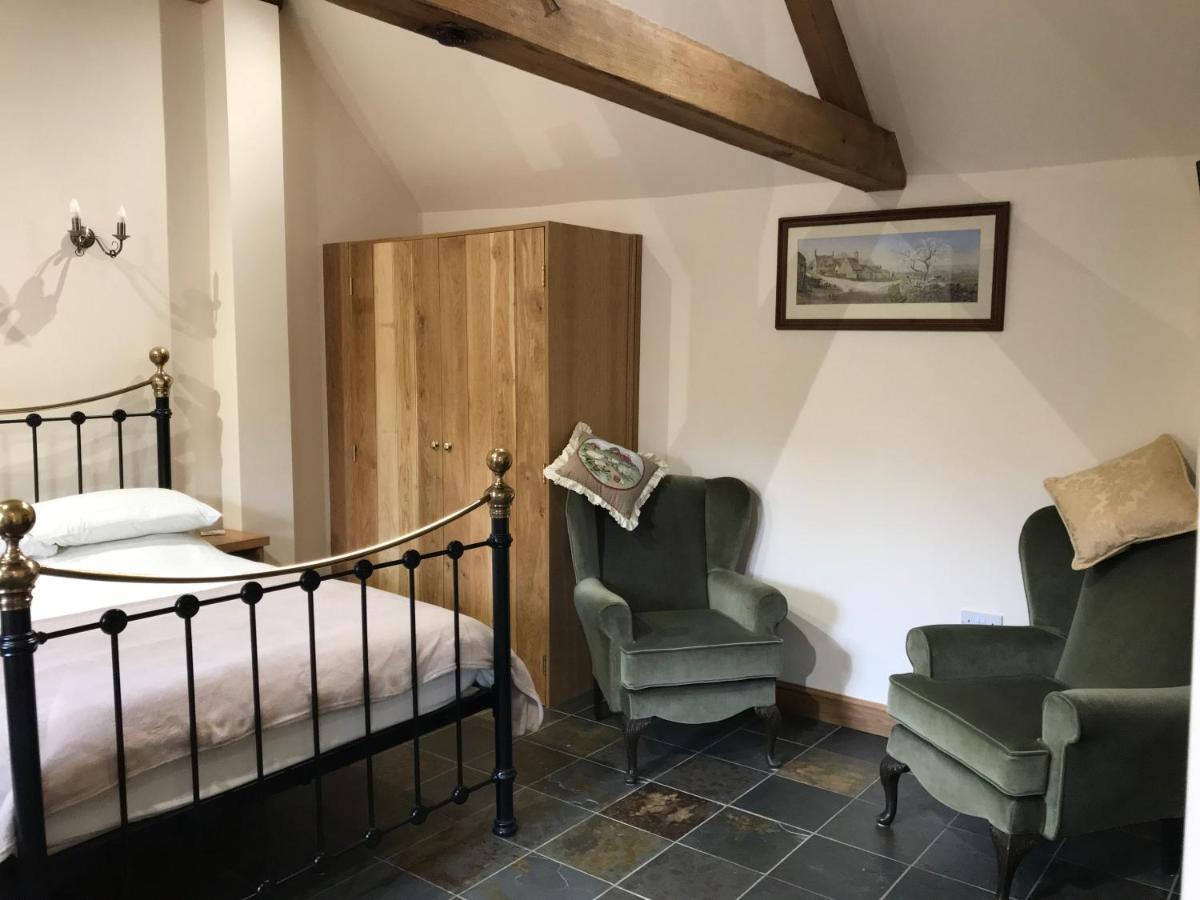 Nuneaton - Cottage - Sleeps 2 - Parking - Garden Esterno foto