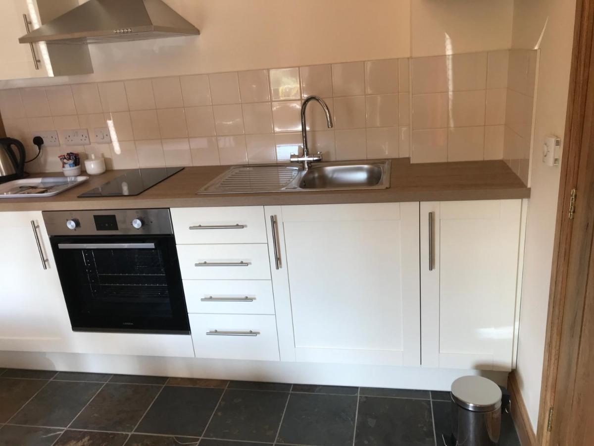 Nuneaton - Cottage - Sleeps 2 - Parking - Garden Esterno foto
