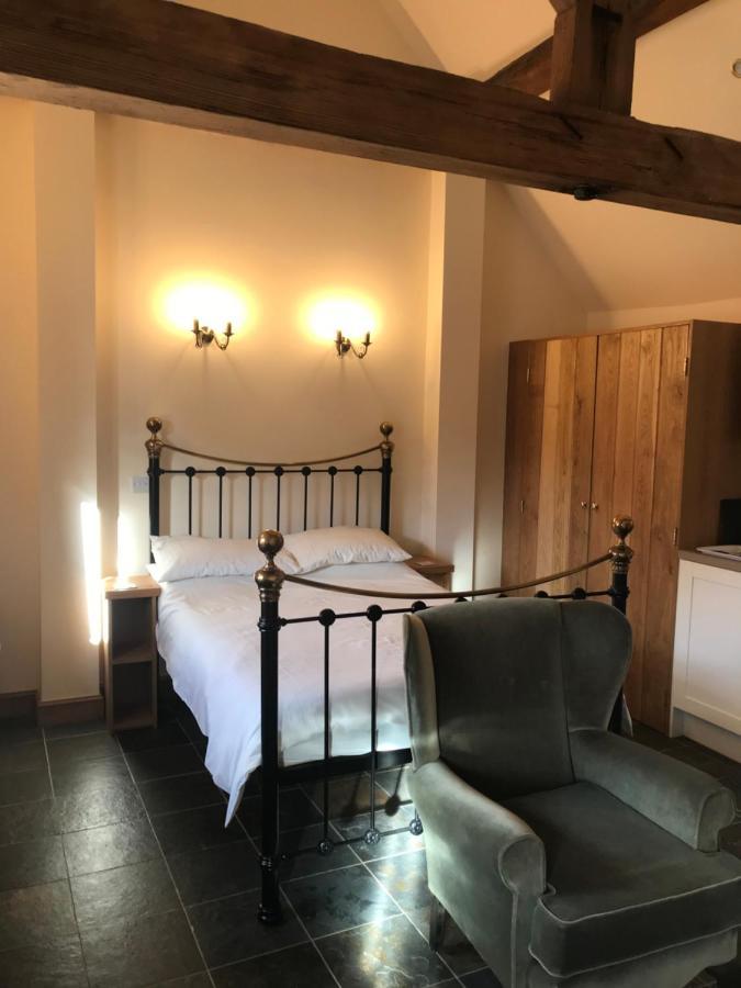 Nuneaton - Cottage - Sleeps 2 - Parking - Garden Esterno foto